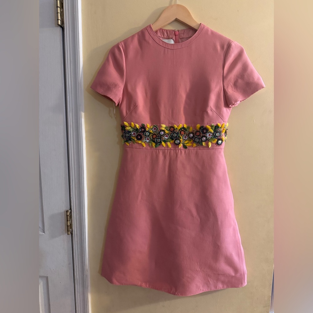 Valentino Crepe Couture Pink dress w/Floral Embroidery Spring 2023 Collection